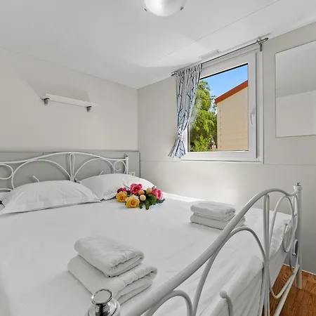 Resort Sibenik Parque de Campismo *