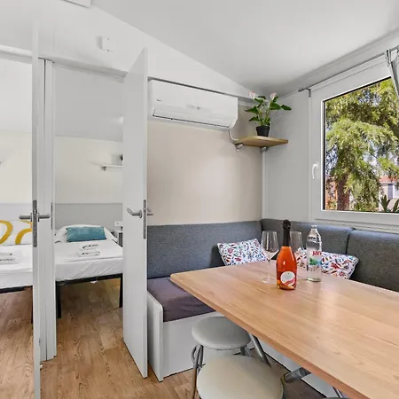 Κάμπινγκ Resort Sibenik *