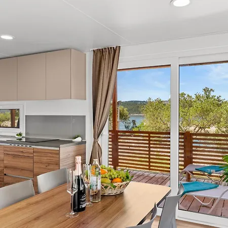 Κάμπινγκ Resort Sibenik *