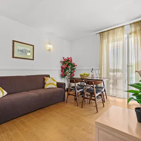 Κάμπινγκ Resort Sibenik