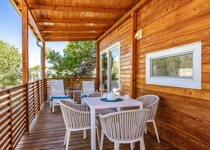 Resort Sibenik Parque de Campismo